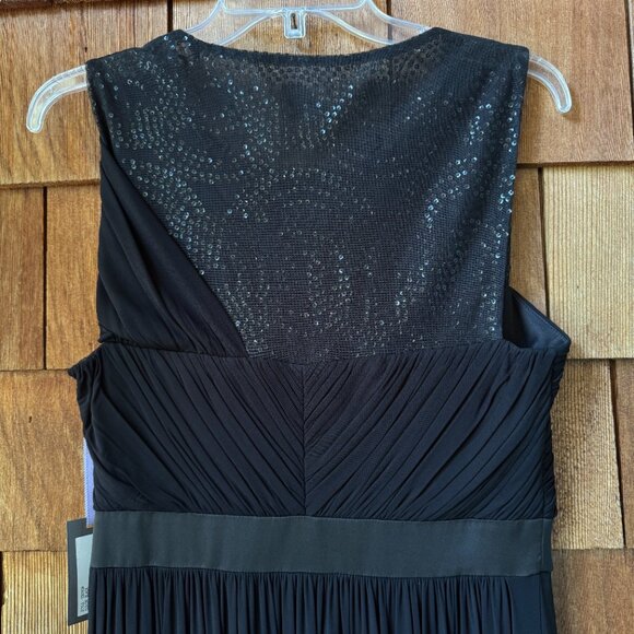 NWT Vera Wang Stunning Black Sleeveless Gown with Sheer Sequin Bodice Women's 8 - Picture 8 of 11